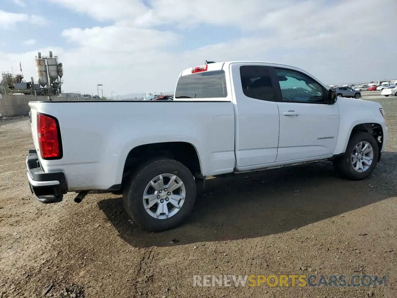 3 Photograph of a damaged car 1GCHSCEA2M1286644 CHEVROLET COLORADO 2021