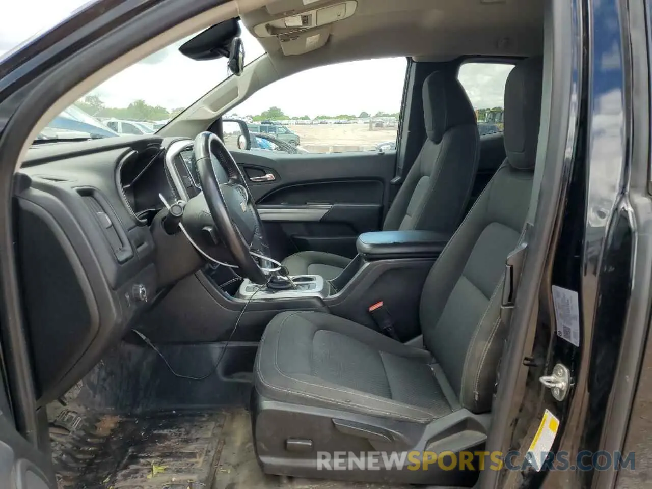 7 Photograph of a damaged car 1GCHSCEA3M1278598 CHEVROLET COLORADO 2021