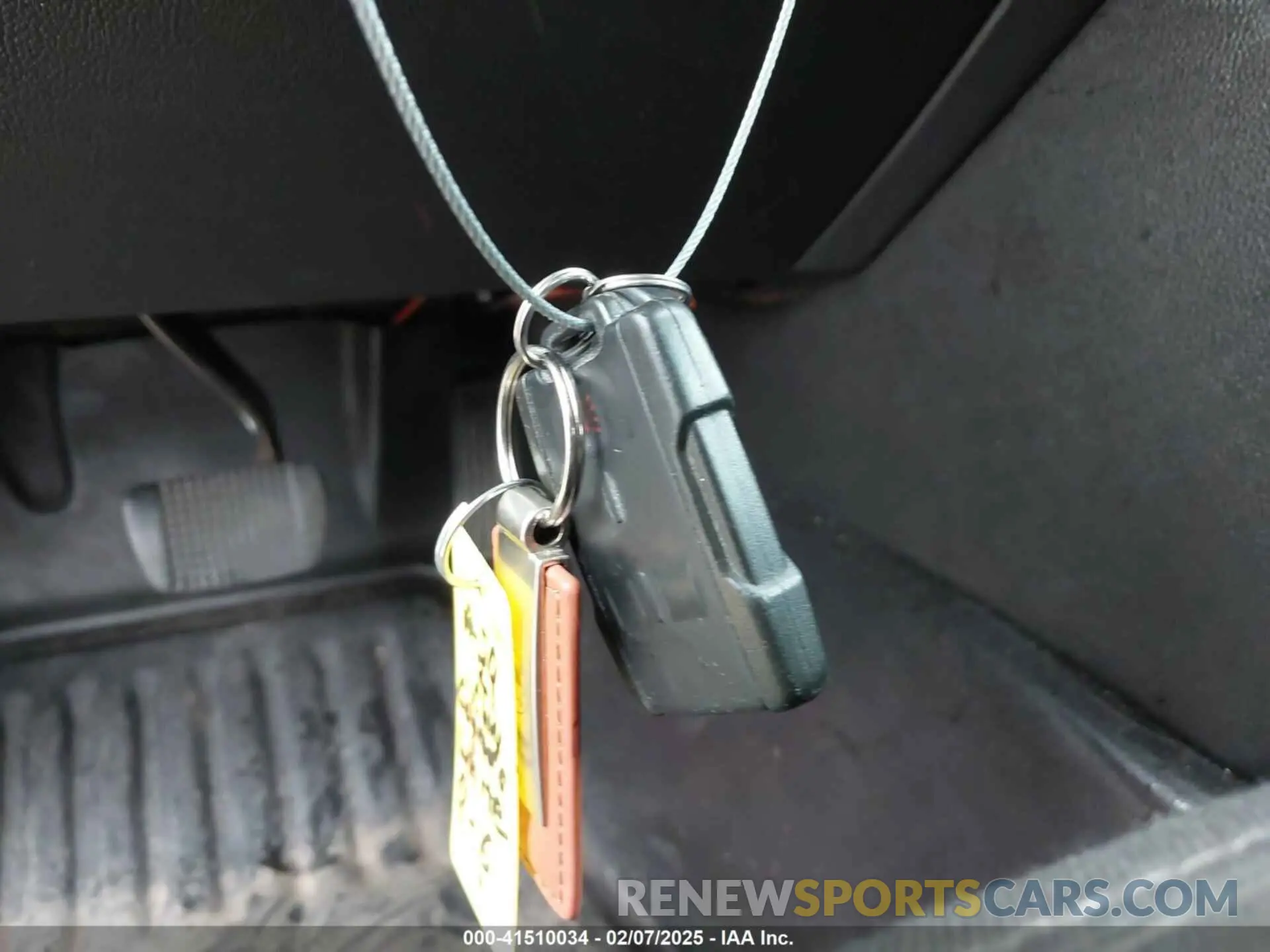 11 Photograph of a damaged car 1GCHSCEA4M1251331 CHEVROLET COLORADO 2021