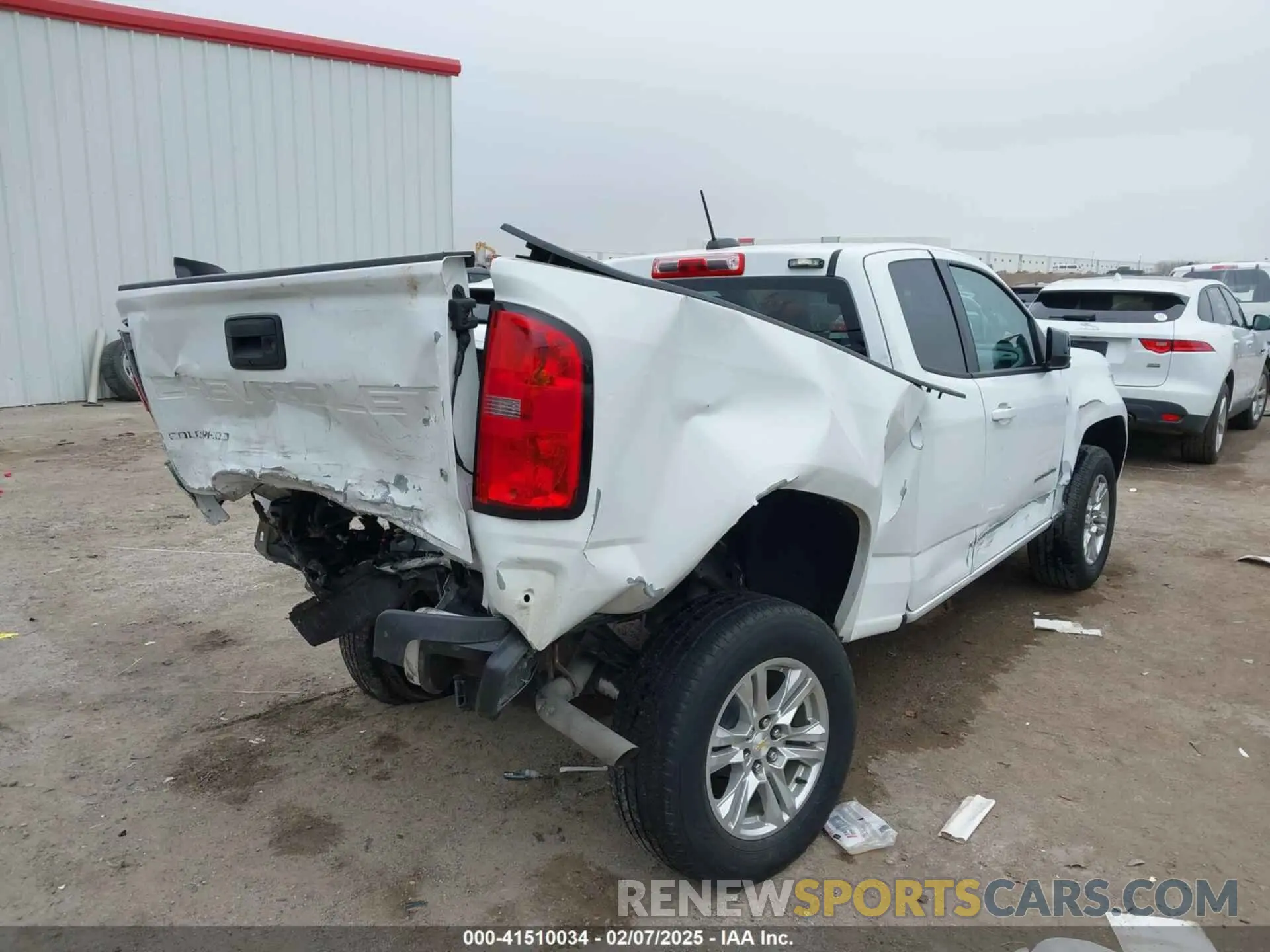 4 Photograph of a damaged car 1GCHSCEA4M1251331 CHEVROLET COLORADO 2021