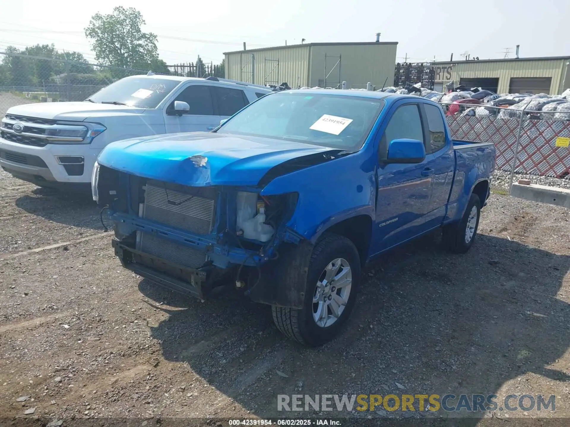 2 Photograph of a damaged car 1GCHSCEA5M1195030 CHEVROLET COLORADO 2021