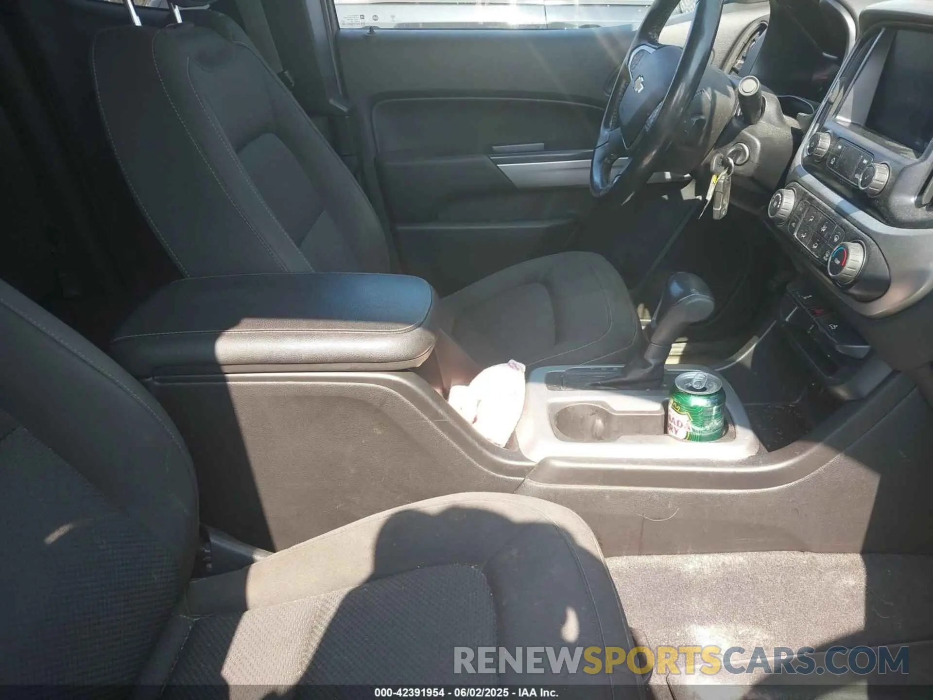5 Photograph of a damaged car 1GCHSCEA5M1195030 CHEVROLET COLORADO 2021