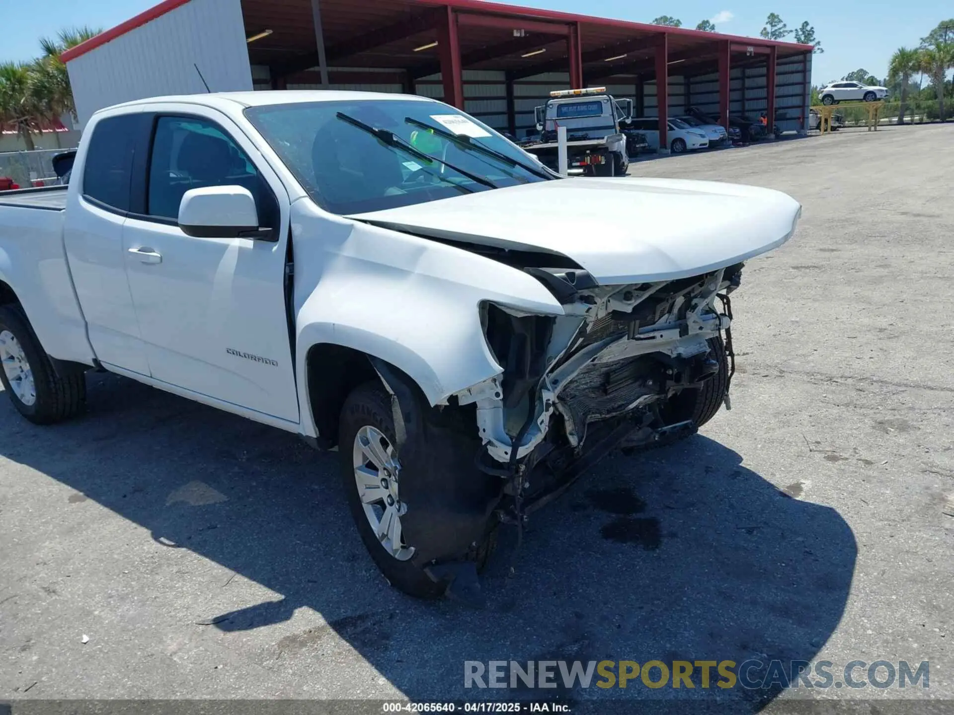 17 Photograph of a damaged car 1GCHSCEA5M1247241 CHEVROLET COLORADO 2021