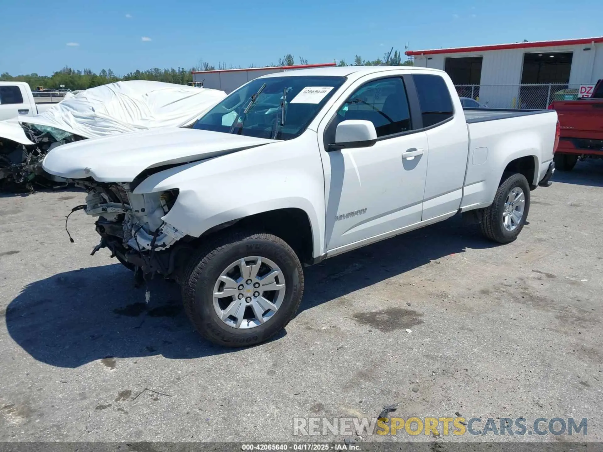 2 Photograph of a damaged car 1GCHSCEA5M1247241 CHEVROLET COLORADO 2021