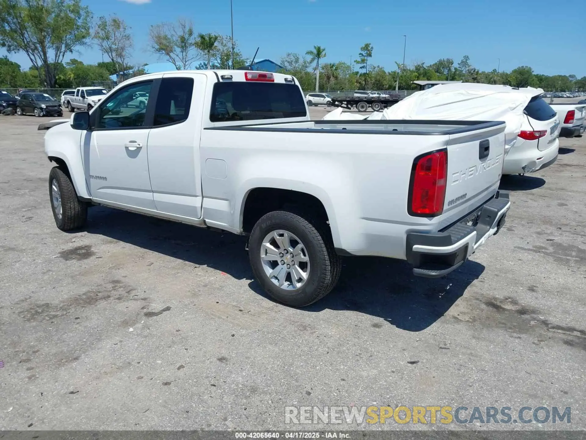 3 Photograph of a damaged car 1GCHSCEA5M1247241 CHEVROLET COLORADO 2021