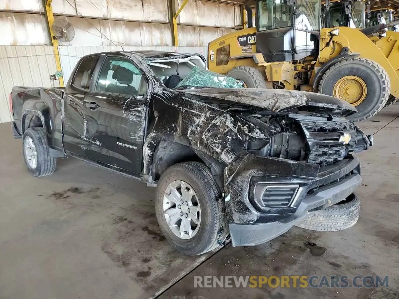 4 Photograph of a damaged car 1GCHSCEA7M1215519 CHEVROLET COLORADO 2021