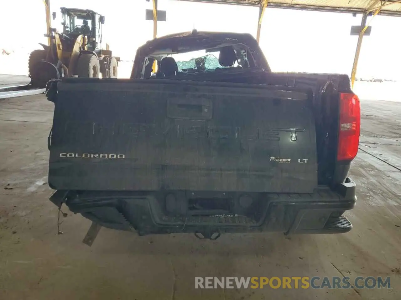 6 Photograph of a damaged car 1GCHSCEA7M1215519 CHEVROLET COLORADO 2021