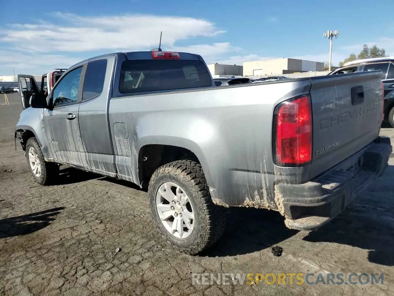 2 Photograph of a damaged car 1GCHSCEA8M1288706 CHEVROLET COLORADO 2021