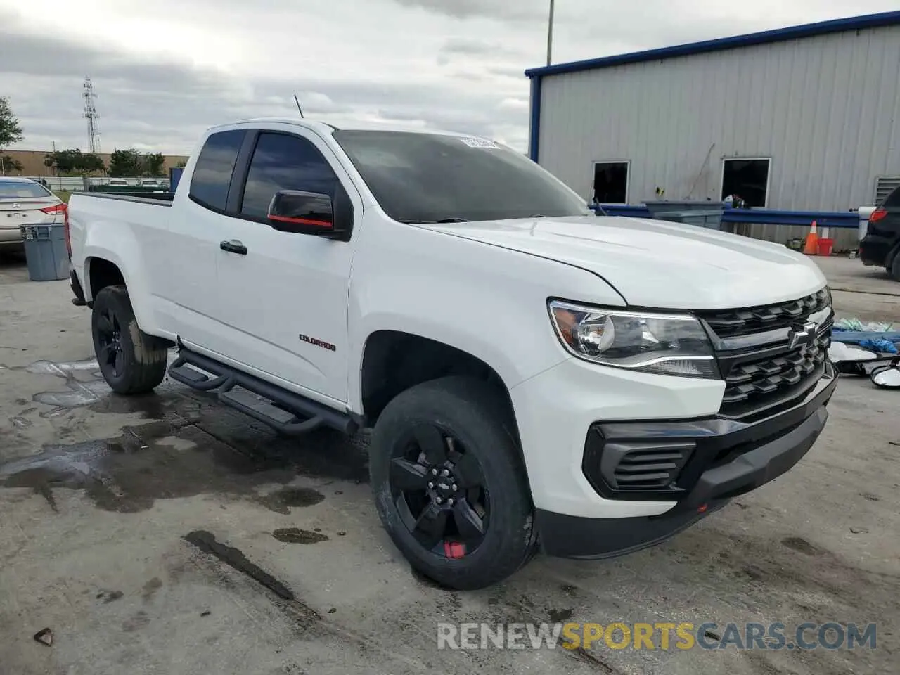 4 Photograph of a damaged car 1GCHSCEA9M1297298 CHEVROLET COLORADO 2021