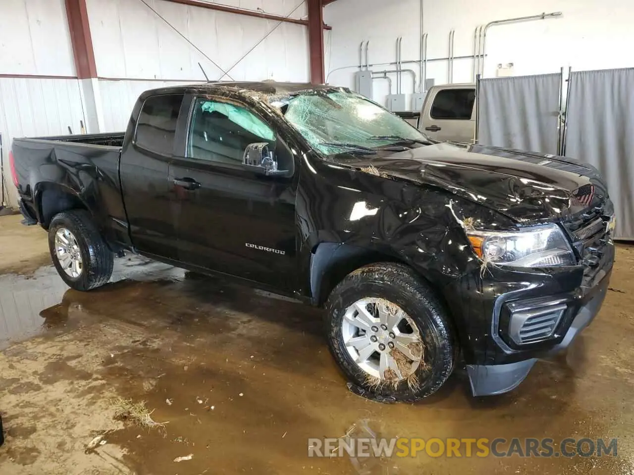4 Photograph of a damaged car 1GCHSCEN2M1294794 CHEVROLET COLORADO 2021