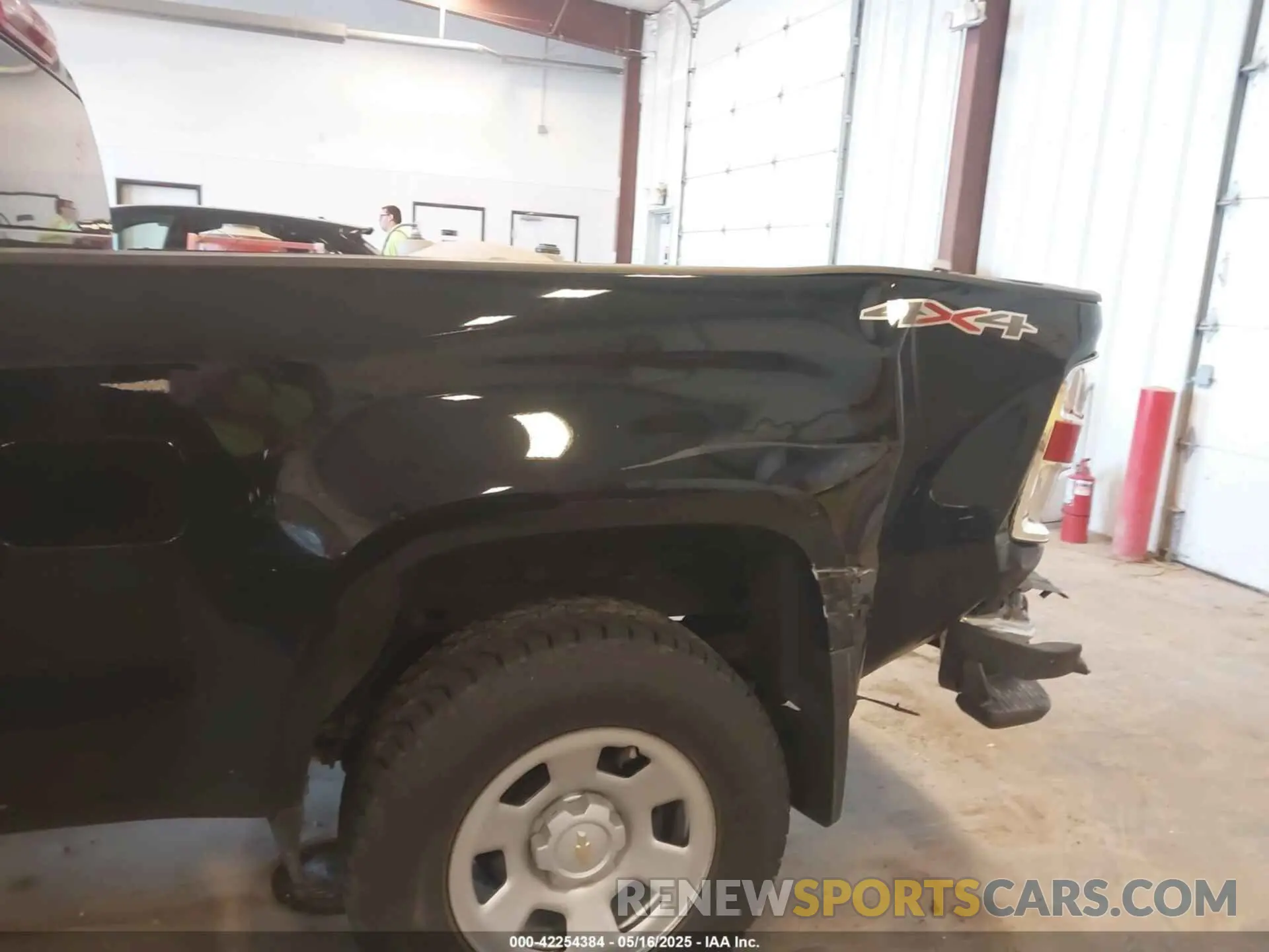 6 Photograph of a damaged car 1GCHTBEA3M1205416 CHEVROLET COLORADO 2021