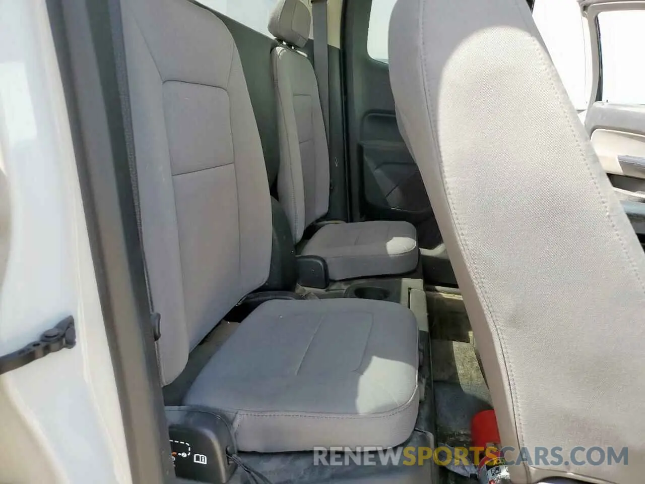 10 Photograph of a damaged car 1GCHTBEA9M1189299 CHEVROLET COLORADO 2021
