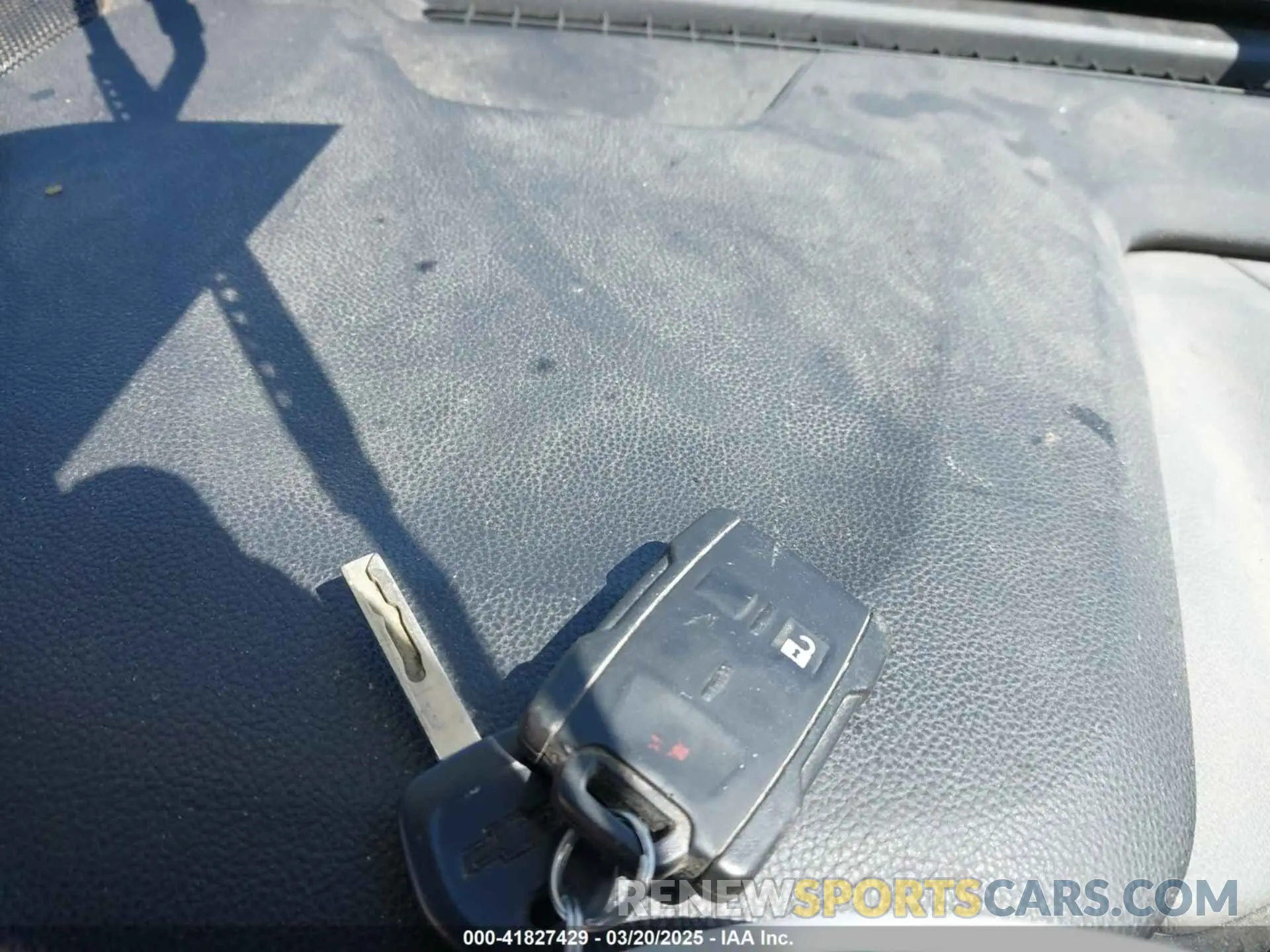 11 Photograph of a damaged car 1GCHTBEN2M1151898 CHEVROLET COLORADO 2021