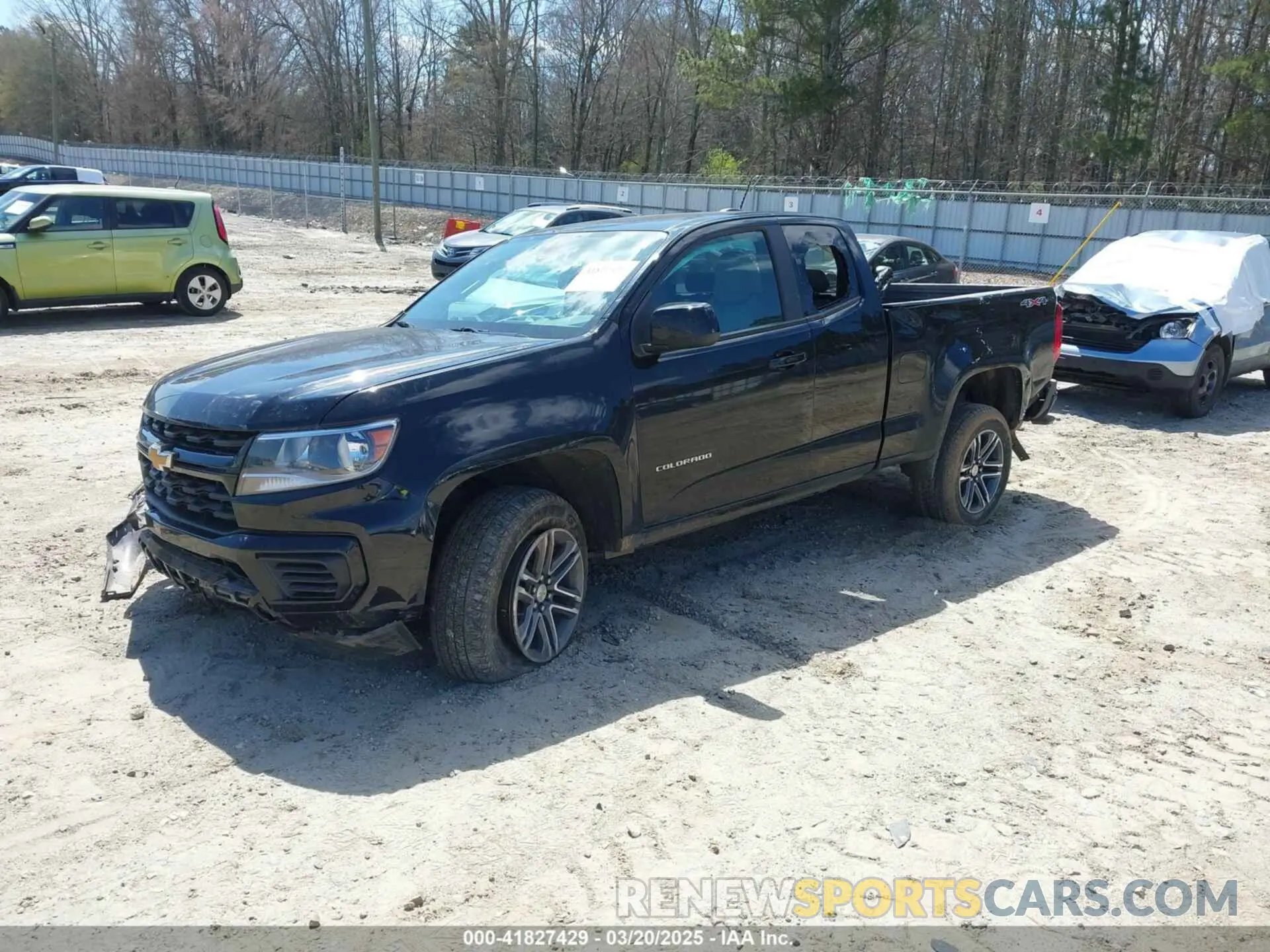 2 Photograph of a damaged car 1GCHTBEN2M1151898 CHEVROLET COLORADO 2021