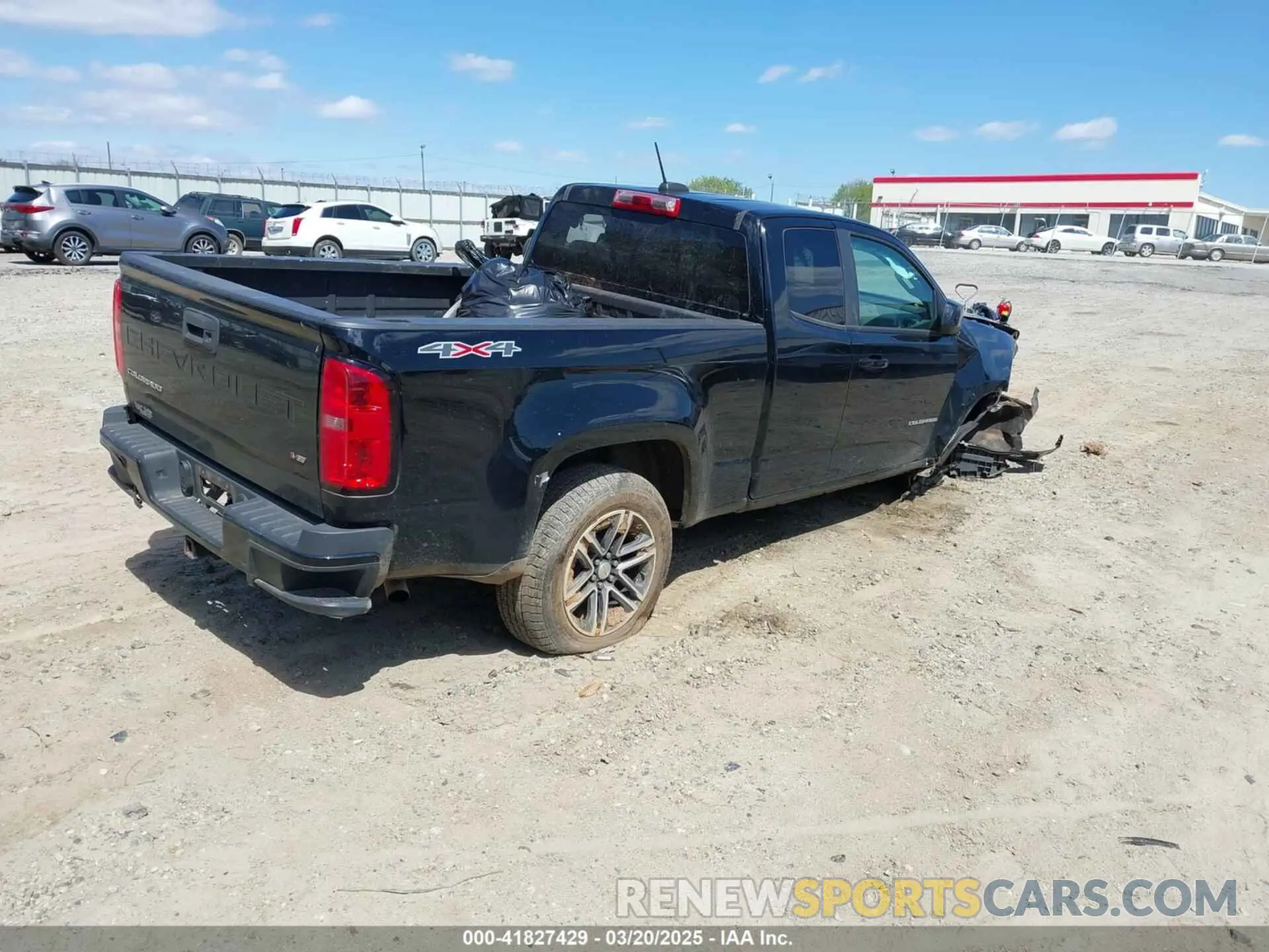 4 Photograph of a damaged car 1GCHTBEN2M1151898 CHEVROLET COLORADO 2021