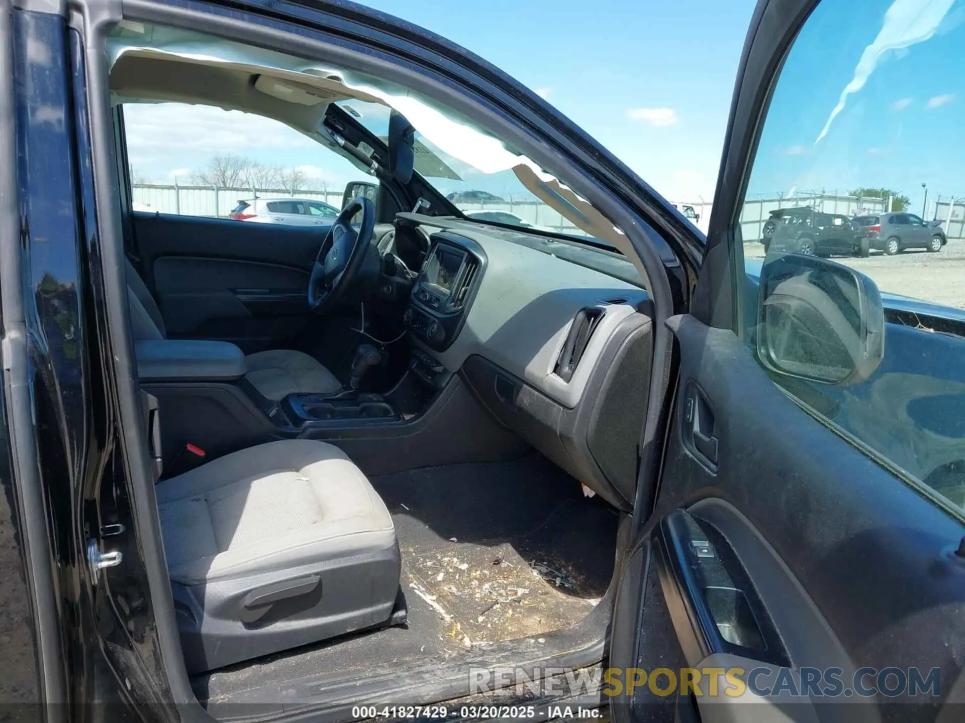 5 Photograph of a damaged car 1GCHTBEN2M1151898 CHEVROLET COLORADO 2021