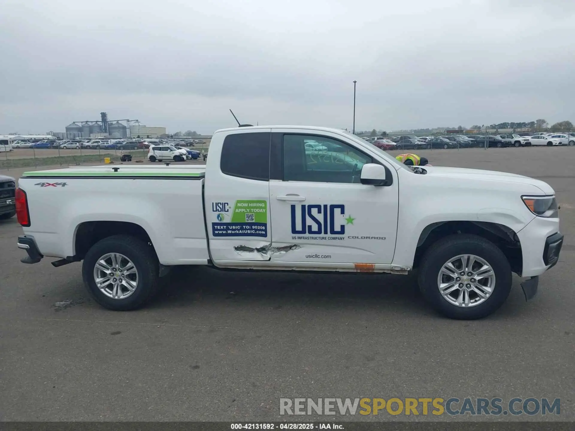 14 Photograph of a damaged car 1GCHTCEA0M1242851 CHEVROLET COLORADO 2021
