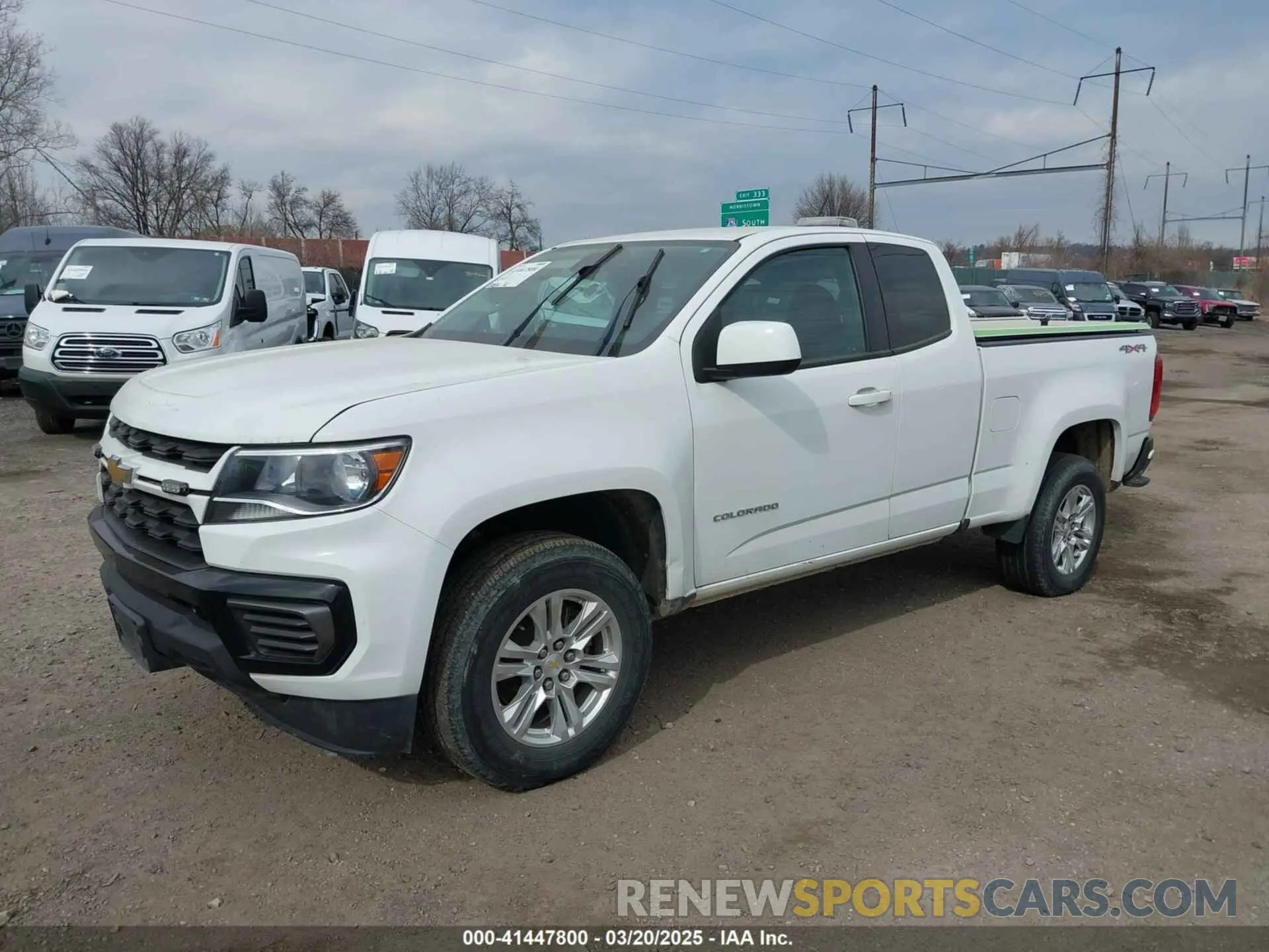2 Photograph of a damaged car 1GCHTCEA1M1253177 CHEVROLET COLORADO 2021