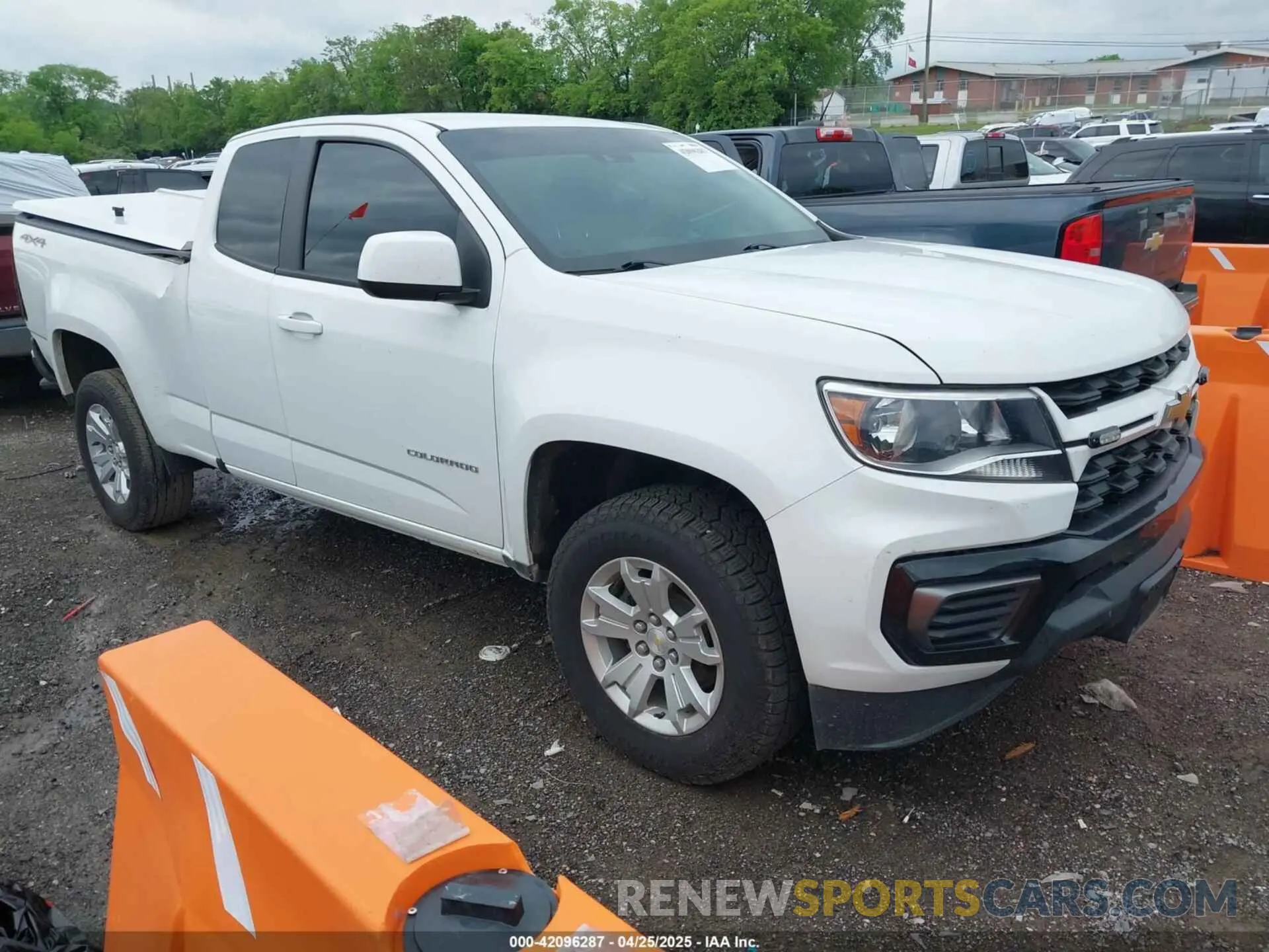 1 Photograph of a damaged car 1GCHTCEA5M1244692 CHEVROLET COLORADO 2021