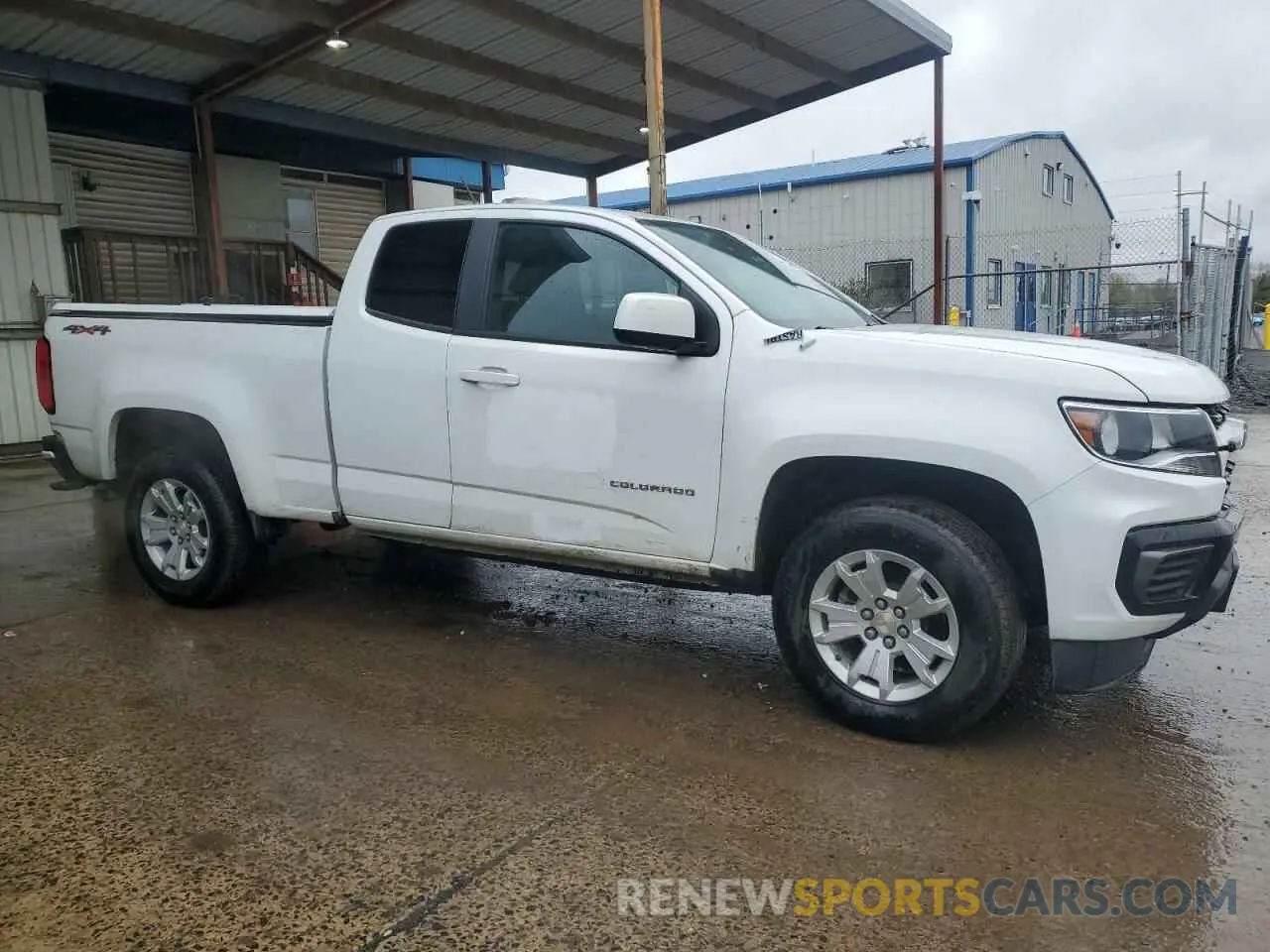 4 Photograph of a damaged car 1GCHTCEA8M1238692 CHEVROLET COLORADO 2021