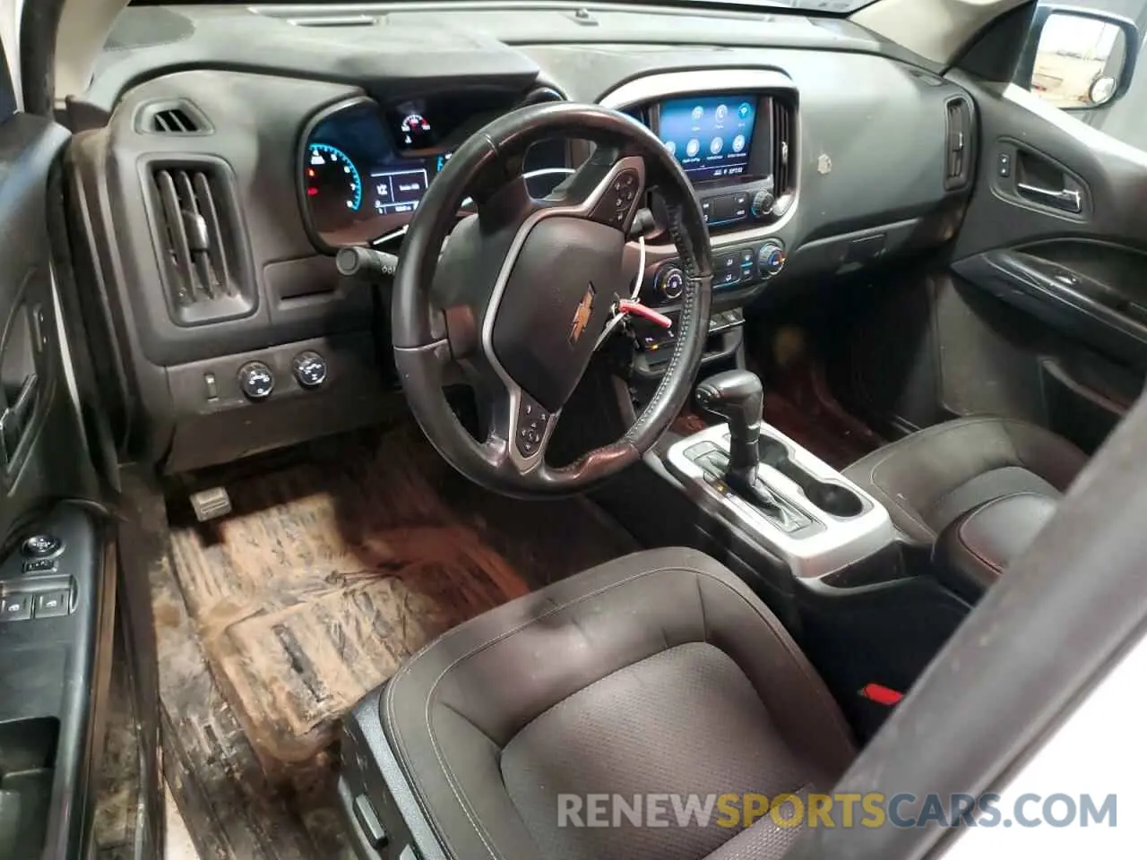 8 Photograph of a damaged car 1GCHTCEA8M1238692 CHEVROLET COLORADO 2021