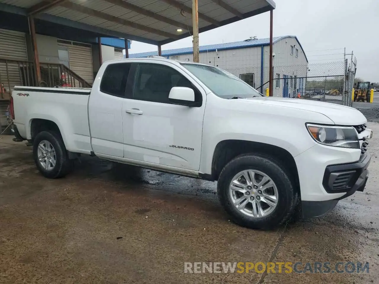 4 Photograph of a damaged car 1GCHTCEA9M1253766 CHEVROLET COLORADO 2021