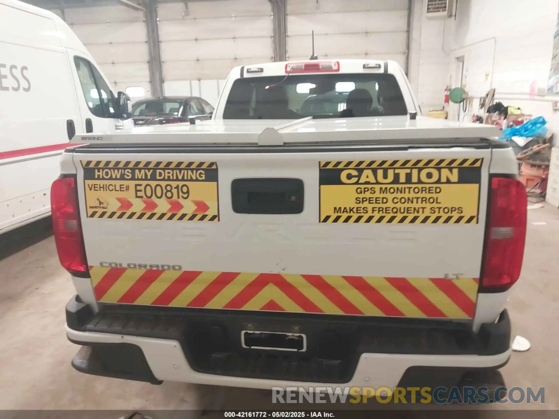 16 Photograph of a damaged car 1GCHTCEA9M1275685 CHEVROLET COLORADO 2021