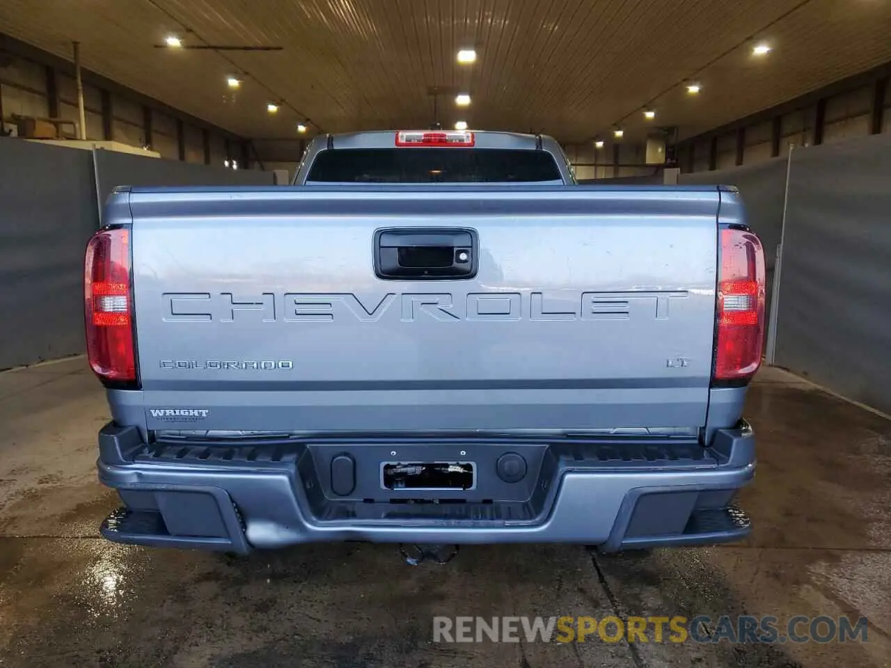 6 Photograph of a damaged car 1GCHTCEAXM1170749 CHEVROLET COLORADO 2021