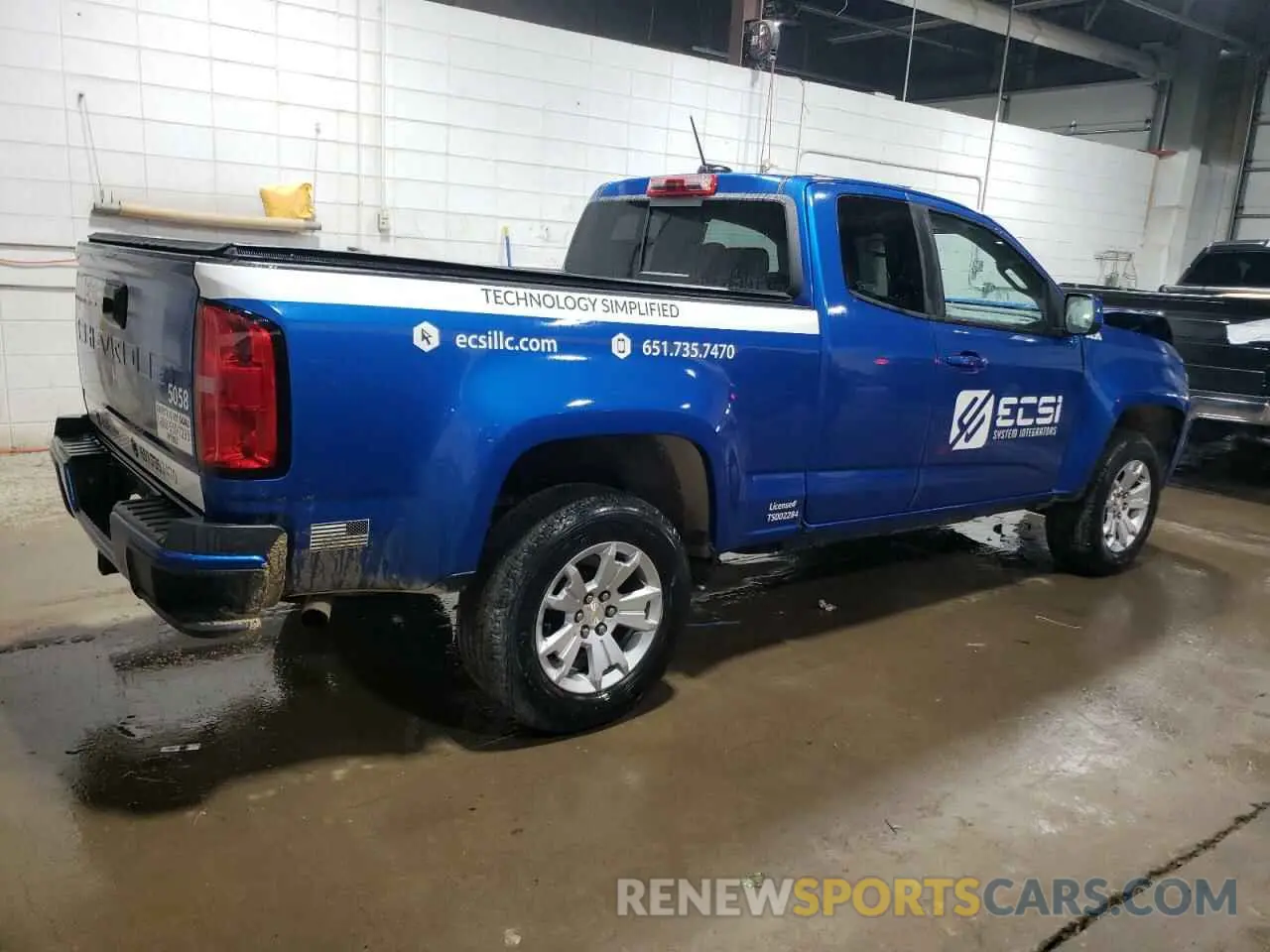 3 Photograph of a damaged car 1GCHTCEN4M1297287 CHEVROLET COLORADO 2021