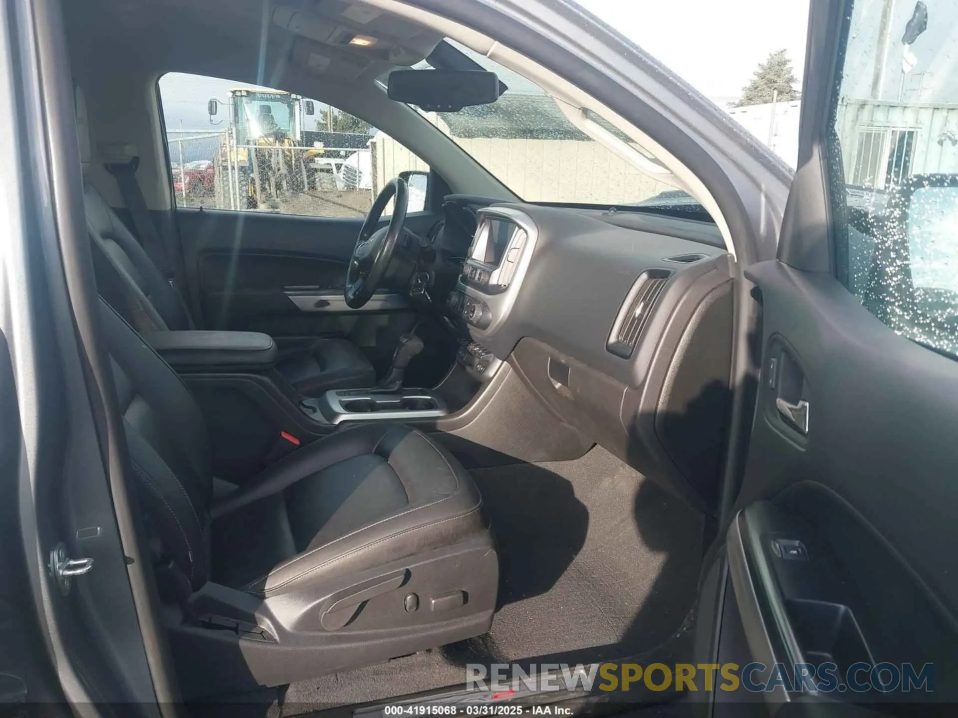 5 Photograph of a damaged car 1GCPTEE10M1206441 CHEVROLET COLORADO 2021