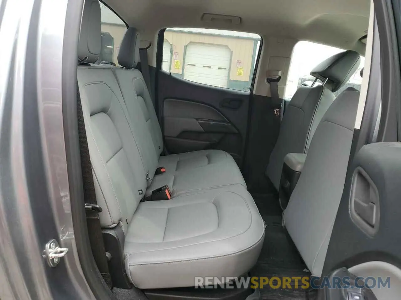 10 Photograph of a damaged car 1GCGSBEA3N1308383 CHEVROLET COLORADO 2022
