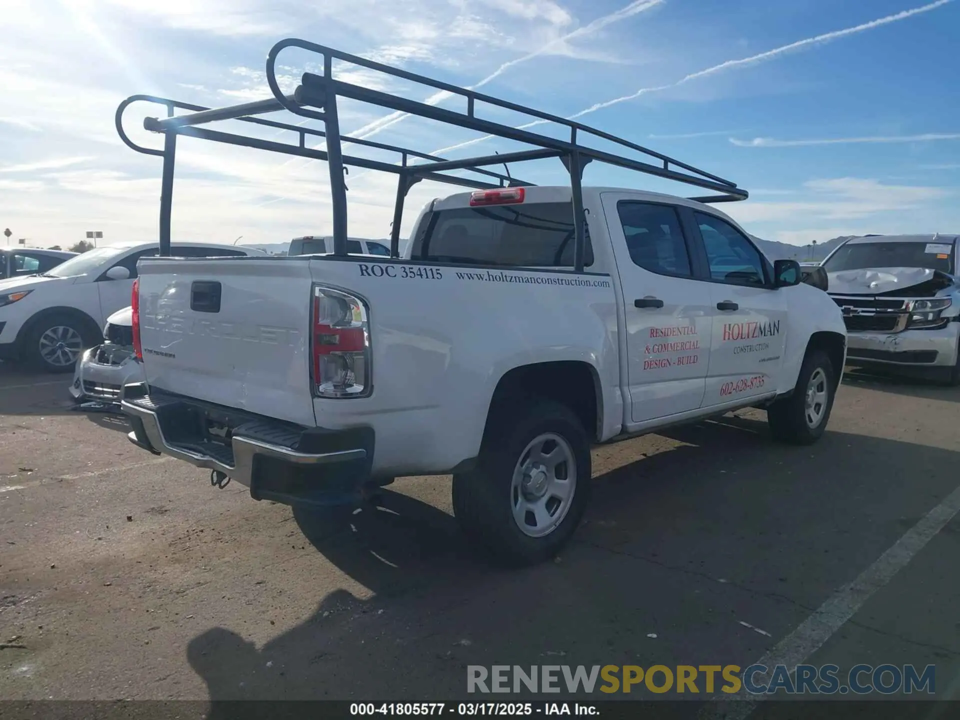 4 Photograph of a damaged car 1GCGSBEA7N1111880 CHEVROLET COLORADO 2022