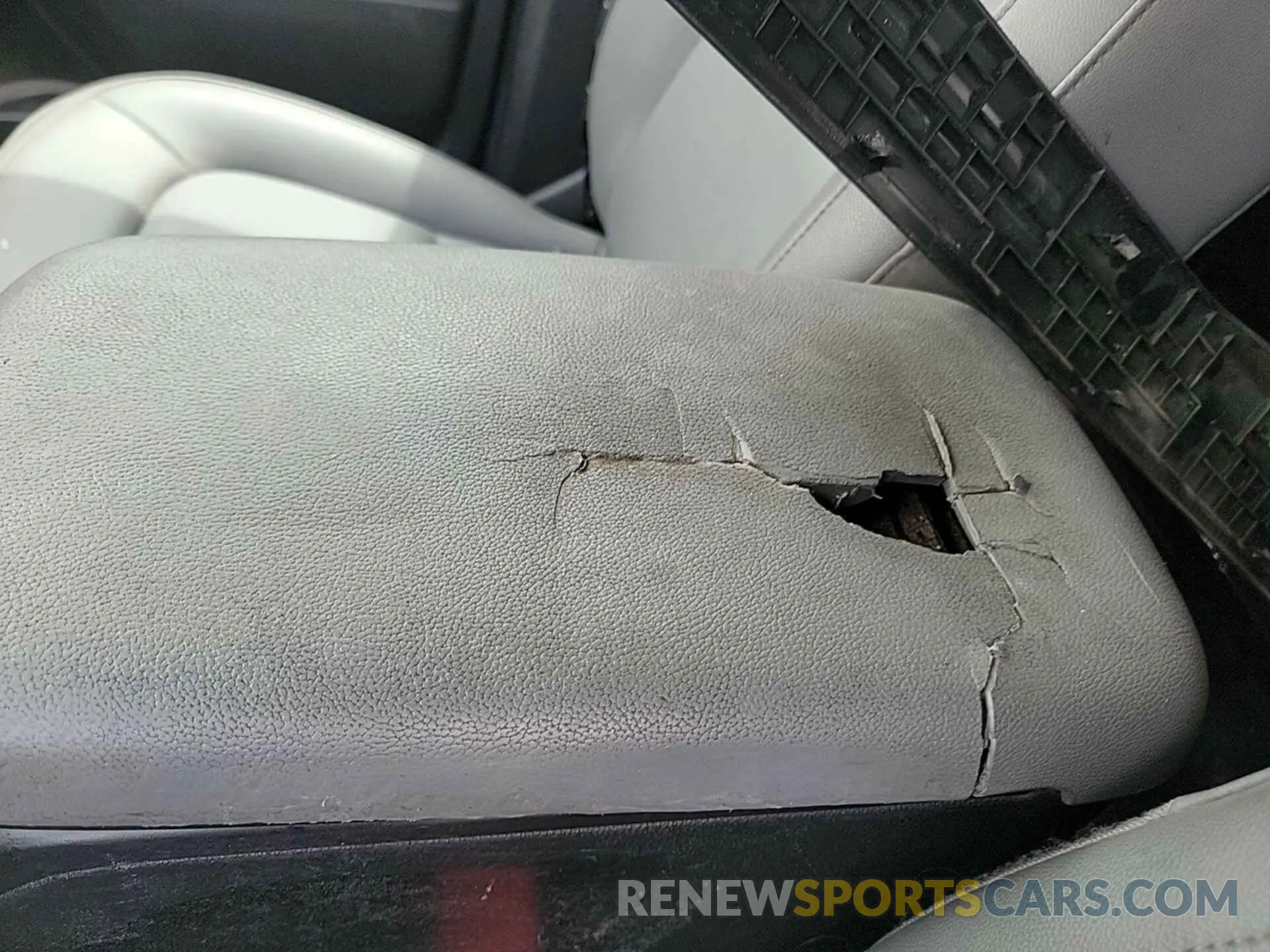 14 Photograph of a damaged car 1GCGSBEN2N1122966 CHEVROLET COLORADO 2022