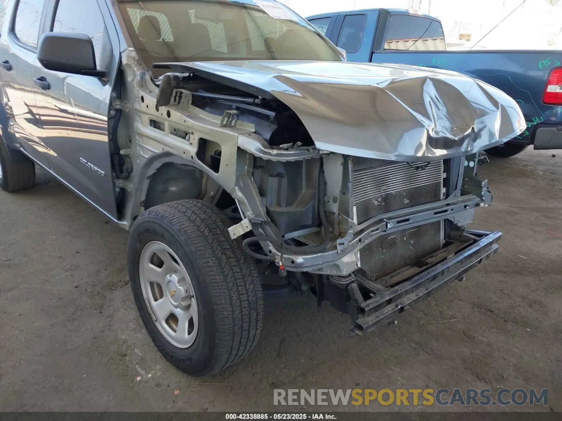 18 Photograph of a damaged car 1GCGSBEN5N1174544 CHEVROLET COLORADO 2022