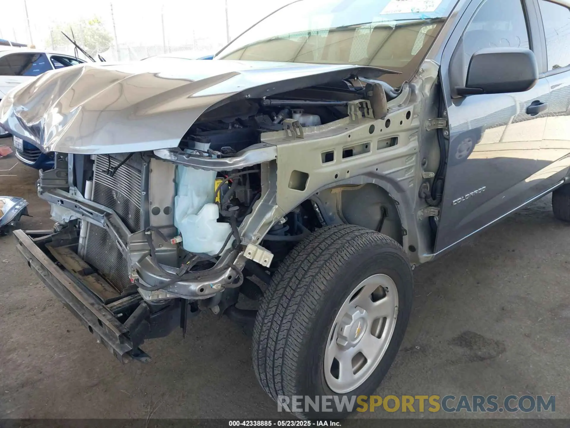 19 Photograph of a damaged car 1GCGSBEN5N1174544 CHEVROLET COLORADO 2022