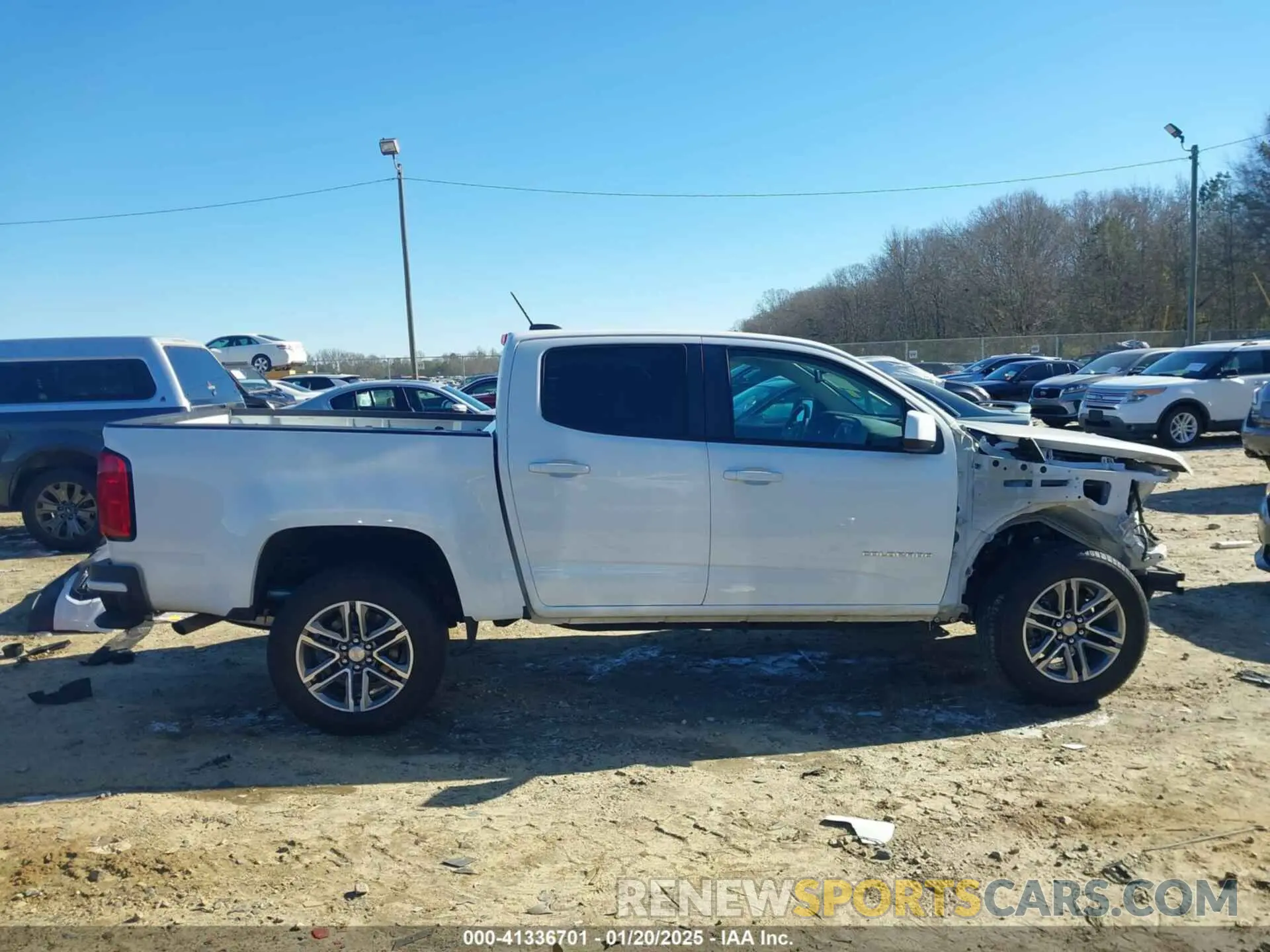 14 Photograph of a damaged car 1GCGSBEN5N1181946 CHEVROLET COLORADO 2022