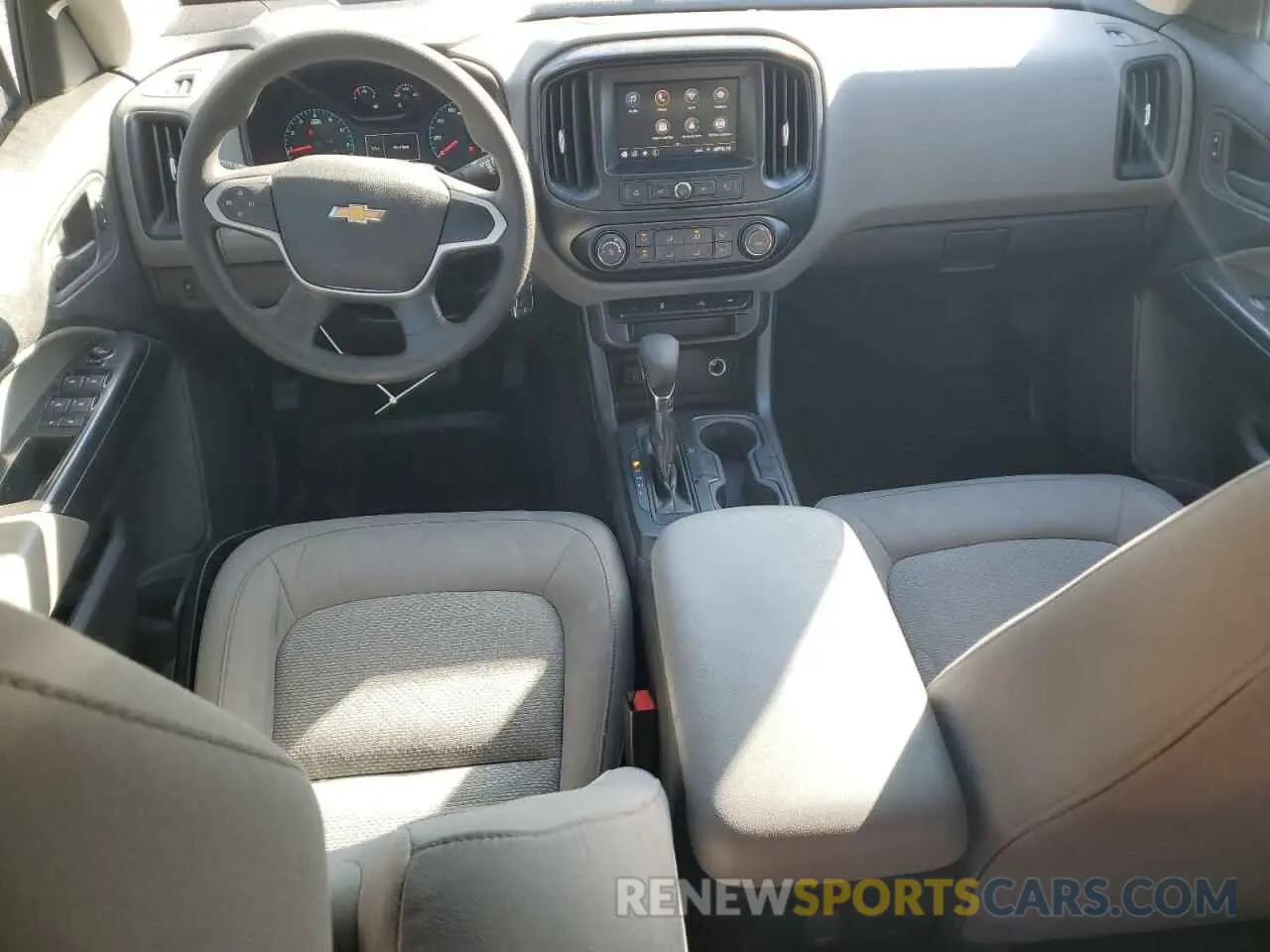 8 Photograph of a damaged car 1GCGSBEN9N1108434 CHEVROLET COLORADO 2022
