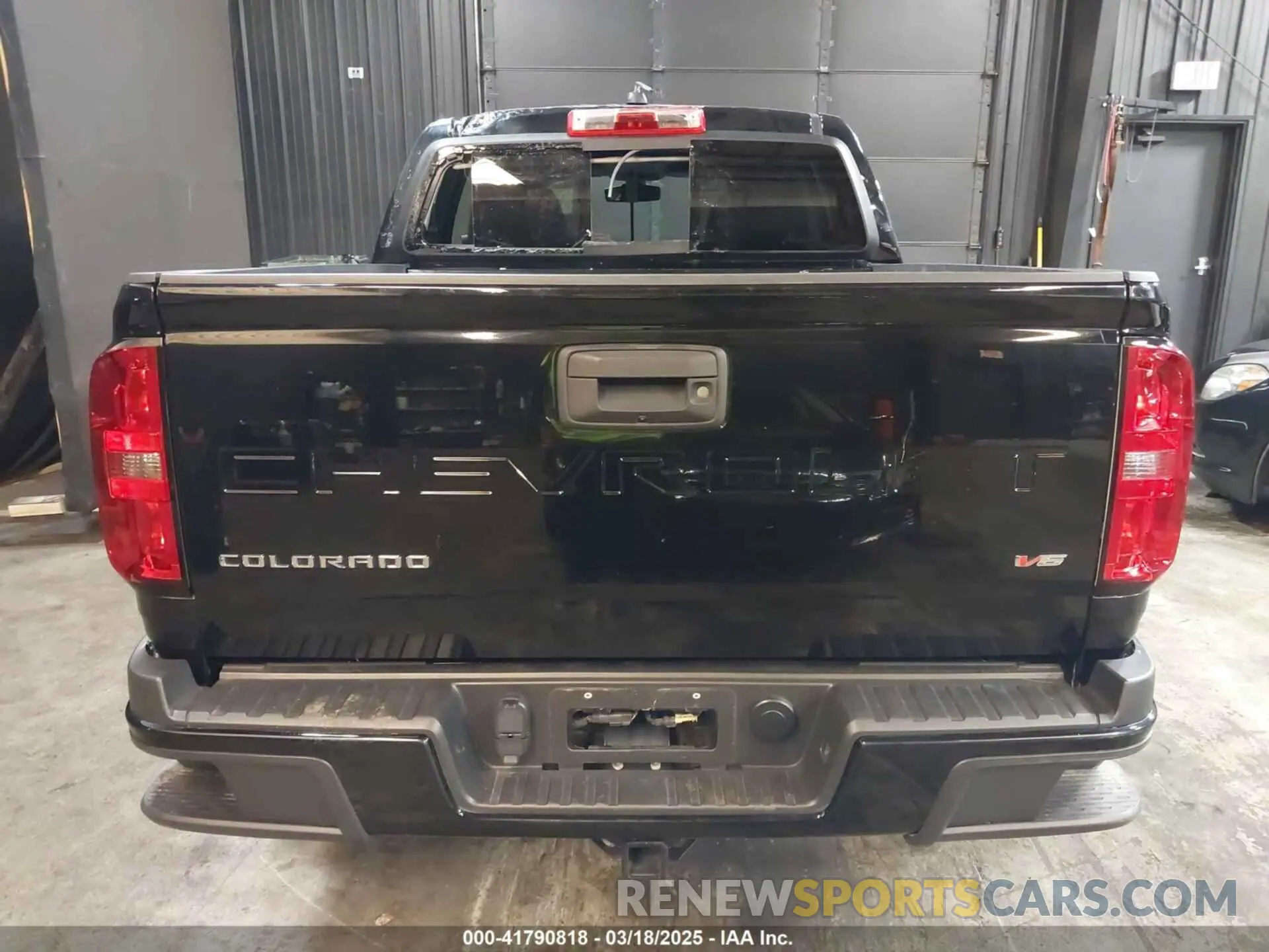 16 Photograph of a damaged car 1GCGSCEN2N1222426 CHEVROLET COLORADO 2022