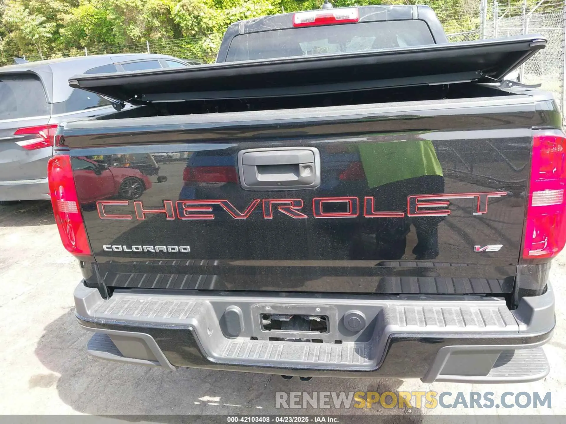 16 Photograph of a damaged car 1GCGSCEN4N1198906 CHEVROLET COLORADO 2022