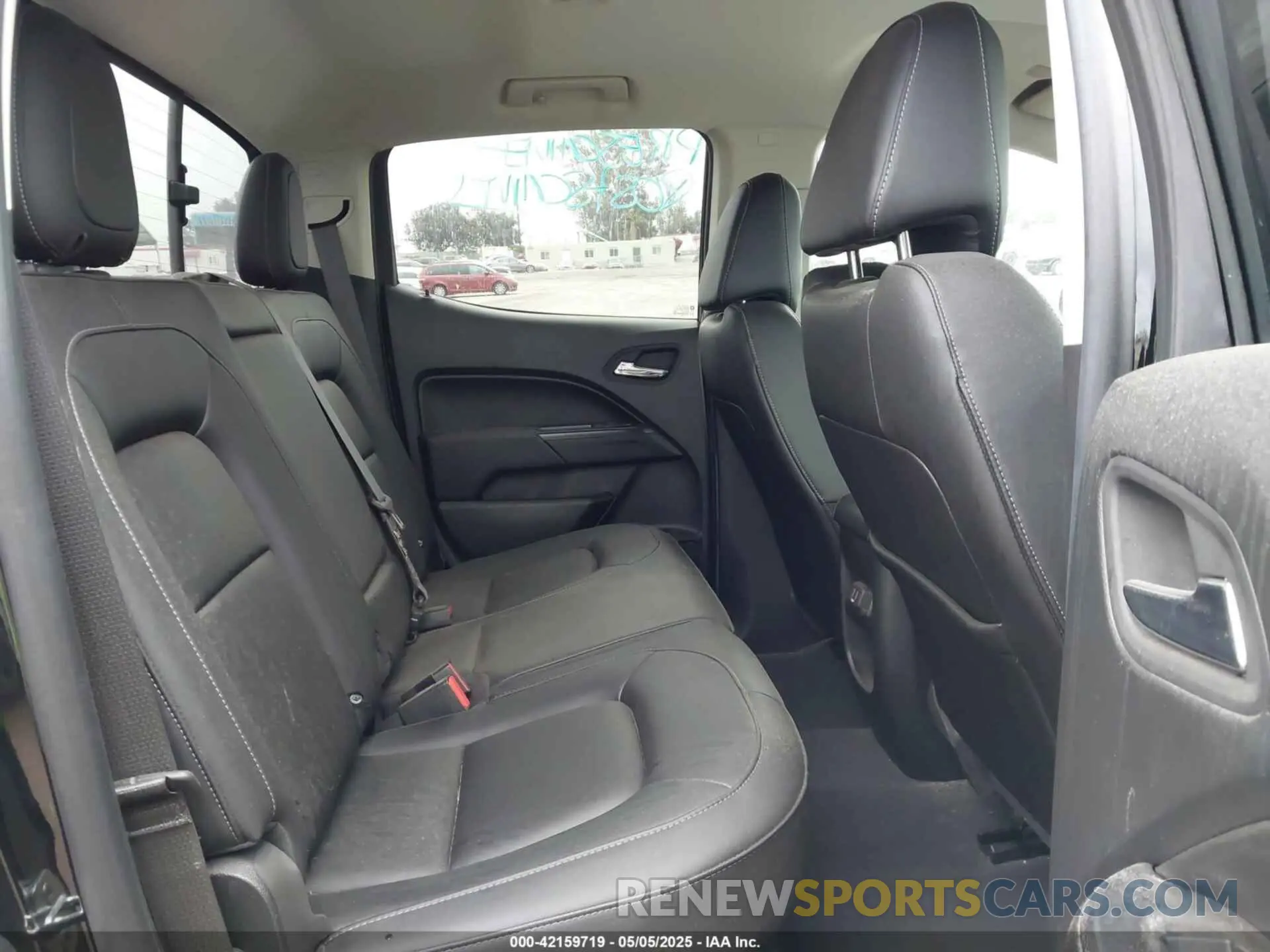 8 Photograph of a damaged car 1GCGSCEN7N1164846 CHEVROLET COLORADO 2022