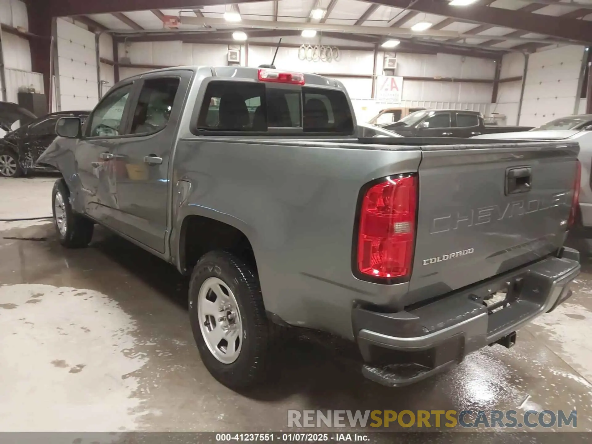 3 Photograph of a damaged car 1GCGSCEN7N1251047 CHEVROLET COLORADO 2022