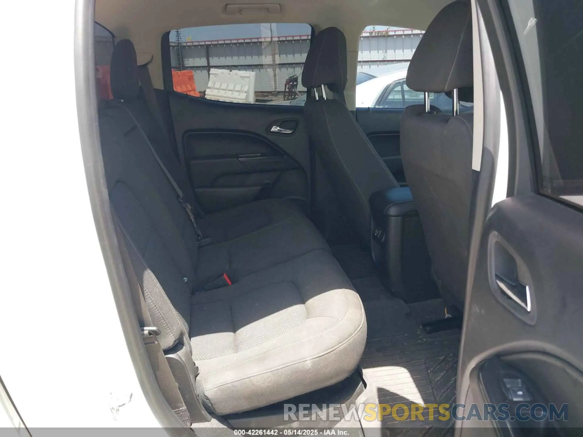 8 Photograph of a damaged car 1GCGSCEN8N1159669 CHEVROLET COLORADO 2022