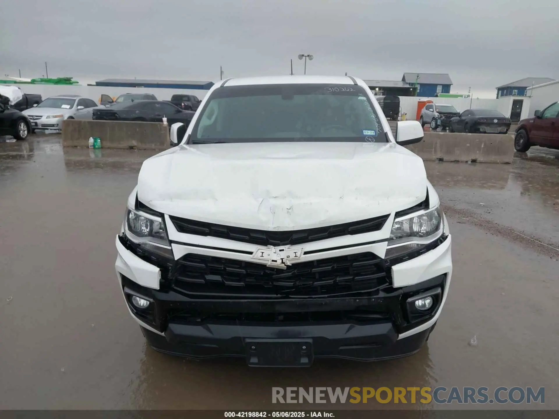 12 Photograph of a damaged car 1GCGSCEN9N1182474 CHEVROLET COLORADO 2022