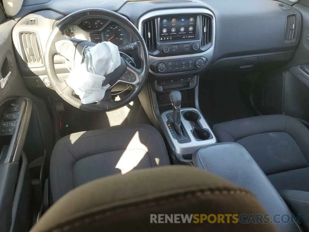 8 Photograph of a damaged car 1GCGSCEN9N1242561 CHEVROLET COLORADO 2022