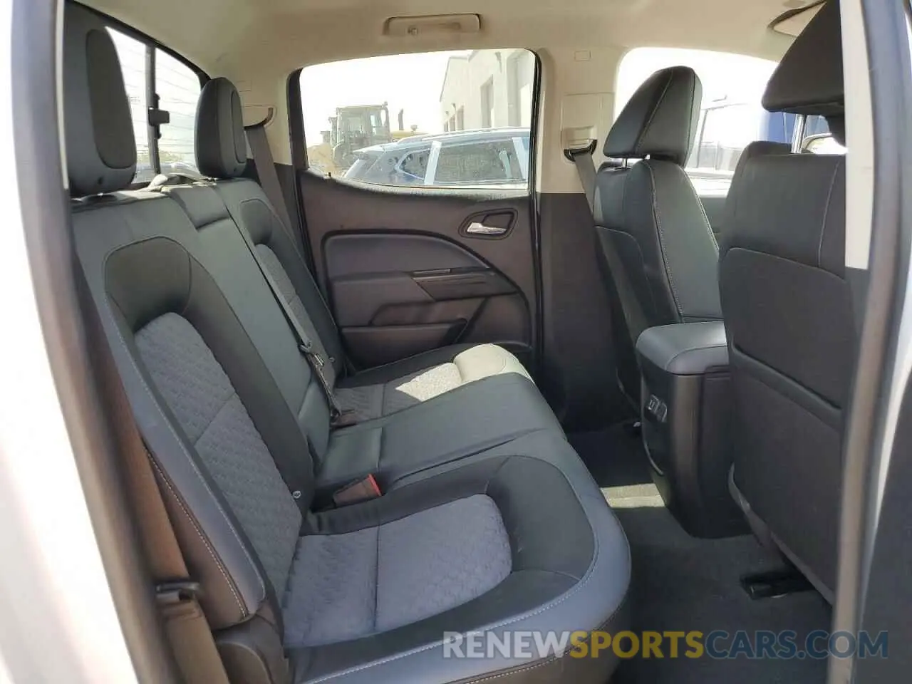 10 Photograph of a damaged car 1GCGSDEN6N1151236 CHEVROLET COLORADO 2022