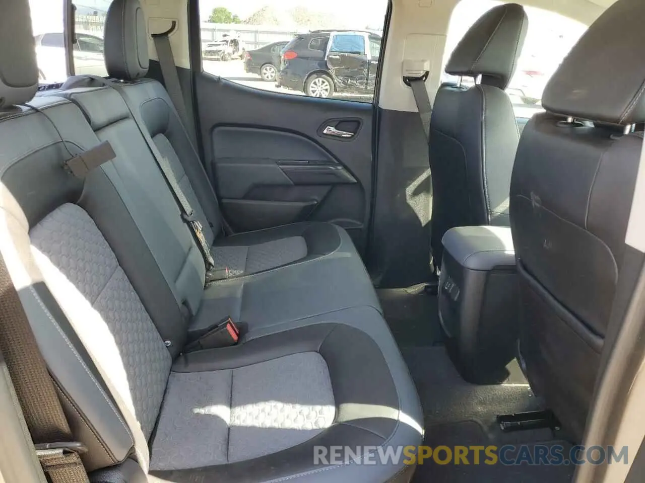 10 Photograph of a damaged car 1GCGSDEN7N1185041 CHEVROLET COLORADO 2022