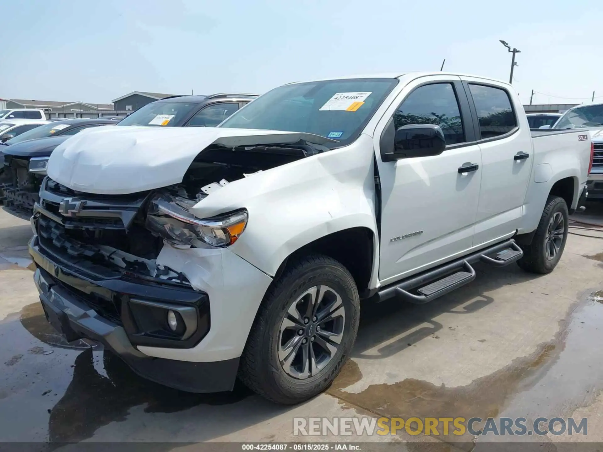 2 Photograph of a damaged car 1GCGSDENXN1194641 CHEVROLET COLORADO 2022