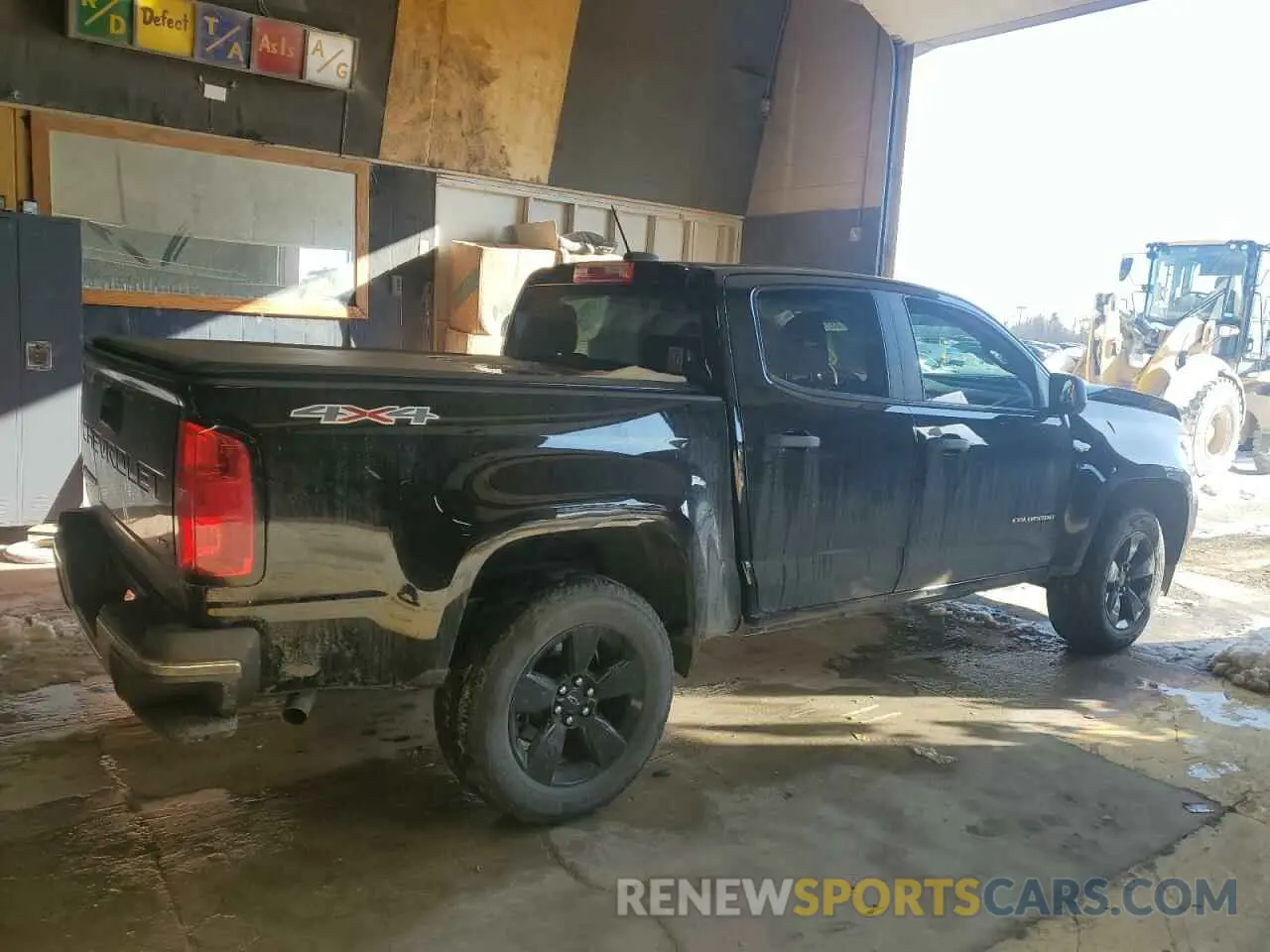 3 Photograph of a damaged car 1GCGTBEN2N1118851 CHEVROLET COLORADO 2022