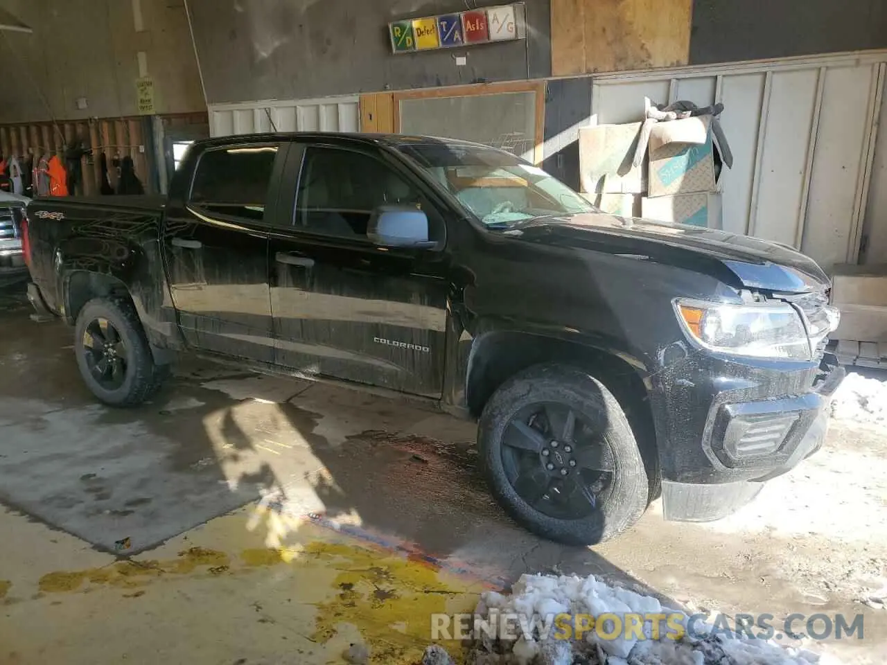 4 Photograph of a damaged car 1GCGTBEN2N1118851 CHEVROLET COLORADO 2022