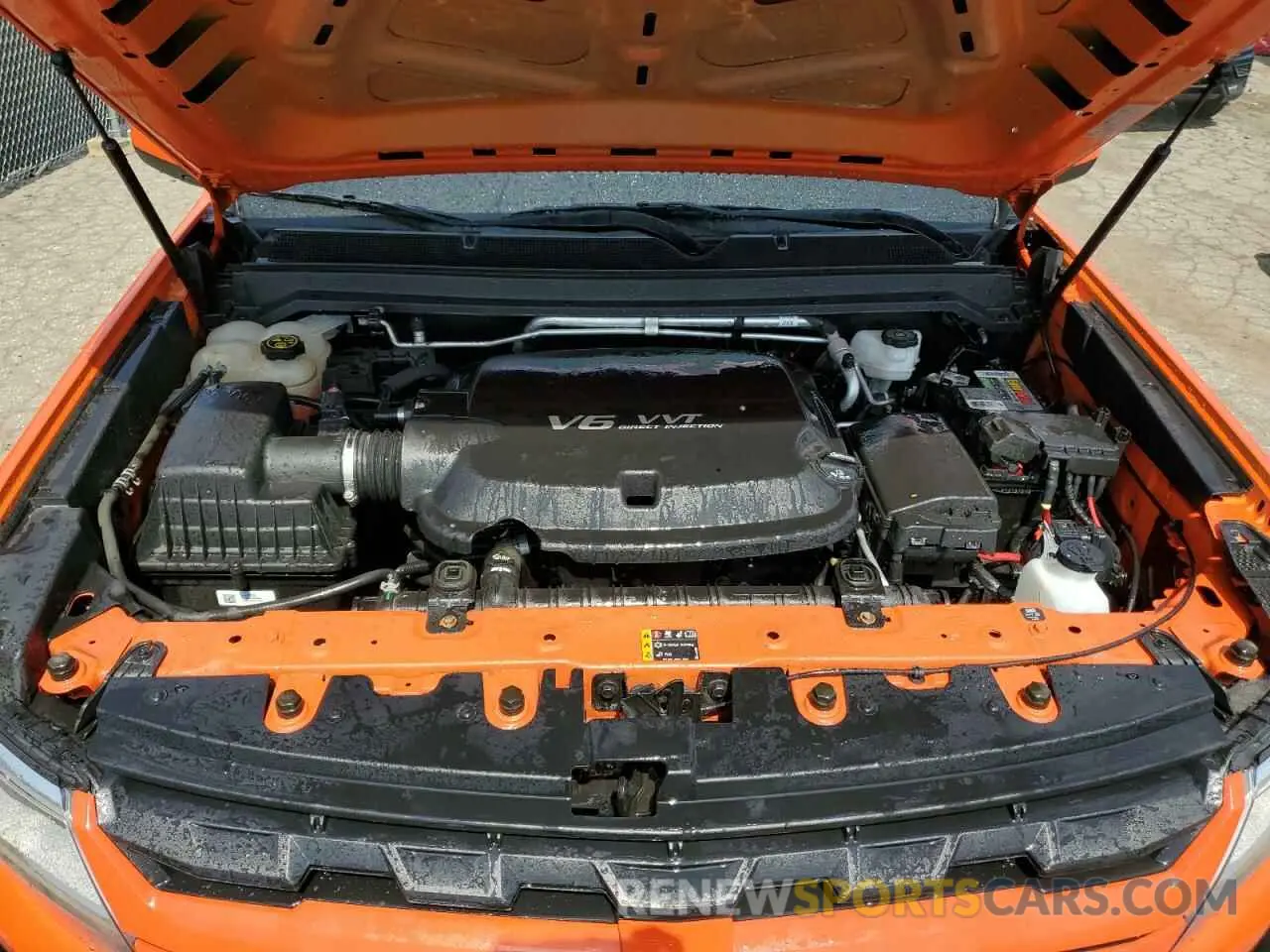 11 Photograph of a damaged car 1GCGTBEN3N1118759 CHEVROLET COLORADO 2022